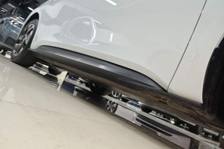 Used Volkswagen ID.3 2023 Upgraded Model Pure Intelligent Enjoyment Version Right Side Sill