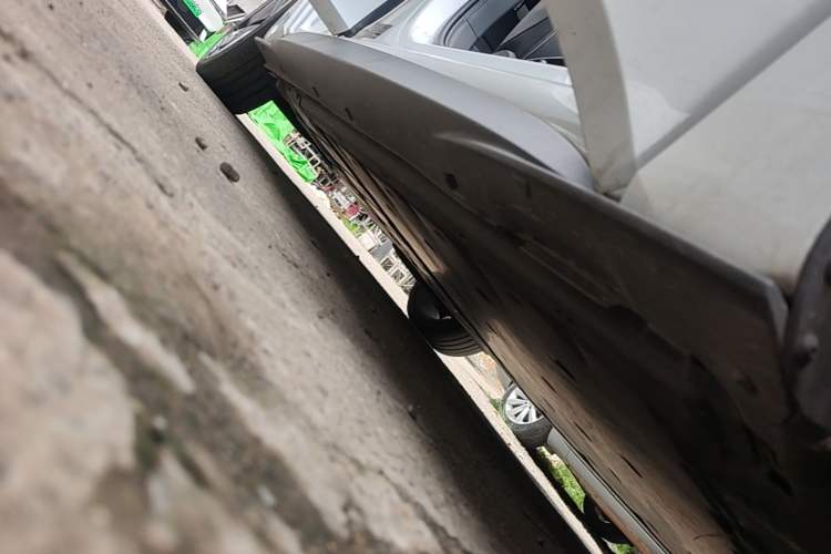 Used Volkswagen ID.3 2023 Upgraded Model Pure Intelligent Enjoyment Version Right Side Sill