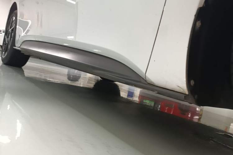 Used Volkswagen ID.3 2023 Pure Smart Edition Right Side Sill