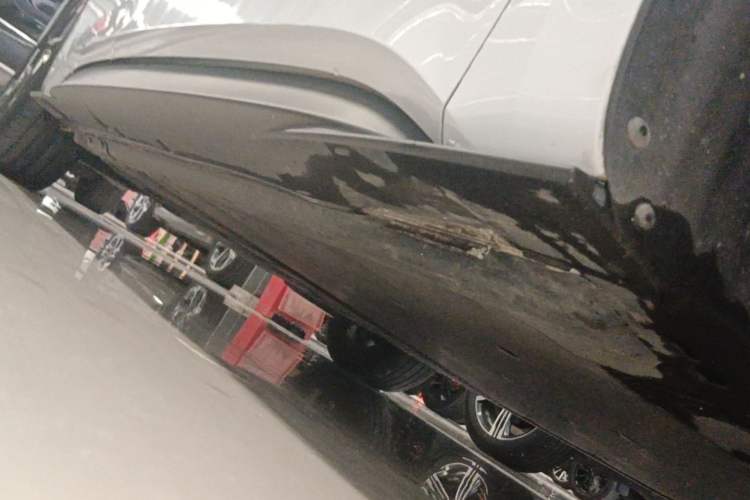 Used Volkswagen ID.3 2023 Pure Smart Edition Right Side Sill