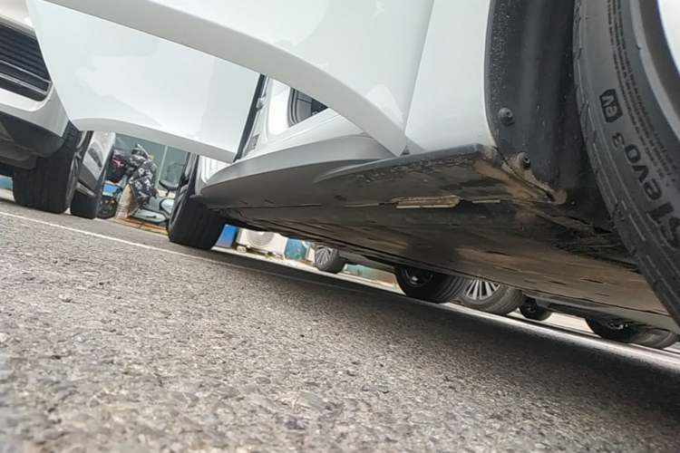 Used Volkswagen ID.3 2023 Pure Smart Edition Right Side Sill