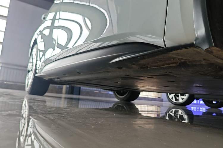 Used Volkswagen ID.3 2023 Pure Smart Edition Right Side Sill