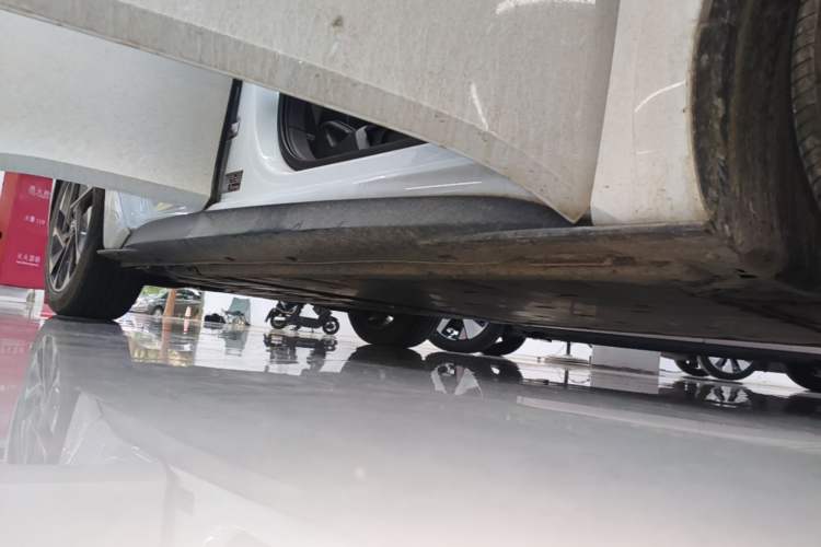 Used Volkswagen ID.3 2023 Upgraded Model Pure Intelligent Enjoyment Version Right Side Sill