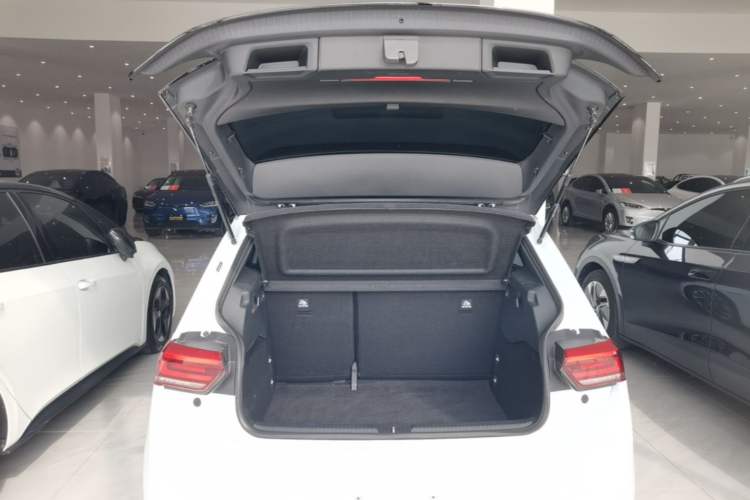 Used Volkswagen ID.3 2023 Upgraded Model Pure Intelligent Enjoyment Version Trunk