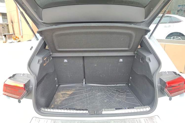 Used Volkswagen ID.3 2023 Upgraded Model Pure Intelligent Enjoyment Version Trunk