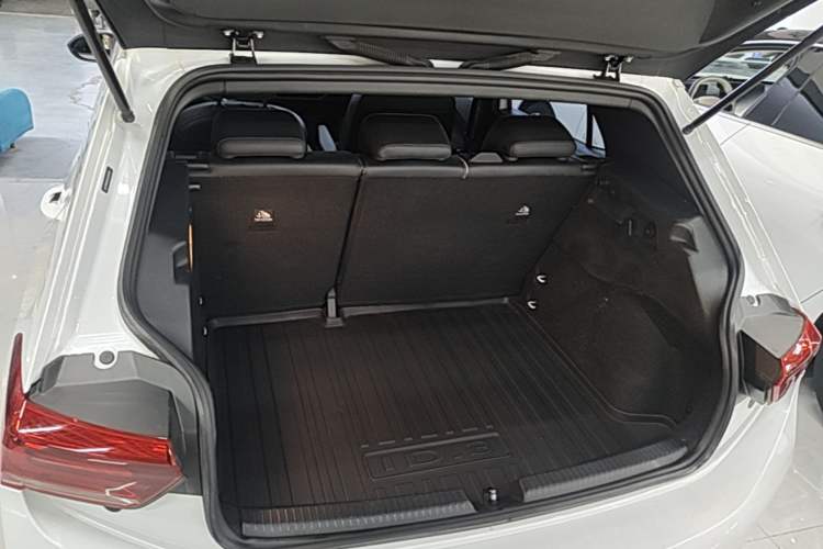 Used Volkswagen ID.3 2023 Pure Smart Edition Trunk