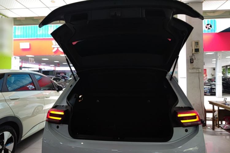 Used Volkswagen ID.3 2023 Upgraded Model Pure Intelligent Enjoyment Version Trunk