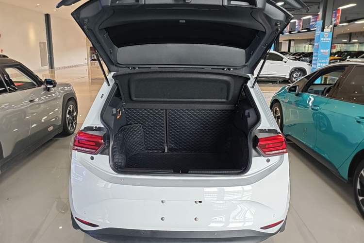 Used Volkswagen ID.3 2023 Pure Smart Edition Trunk