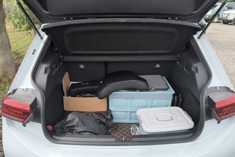 Used Volkswagen ID.3 2023 Pure Smart Edition Trunk