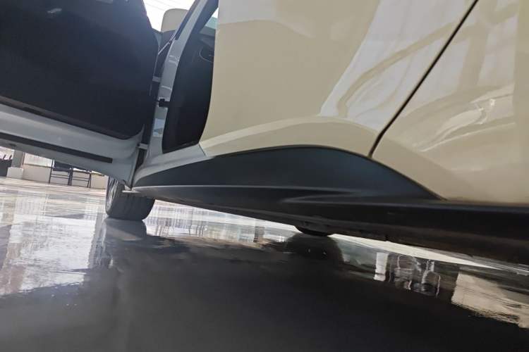Used Volkswagen ID.3 2023 Pure Smart Edition Left Side Sill