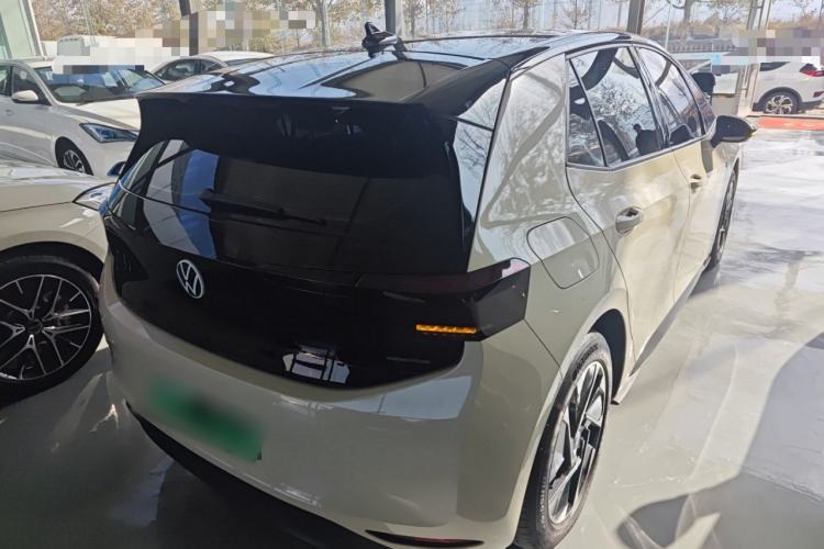 Used Volkswagen ID.3 2023 Pure Smart Edition Rear Right 45 Deg