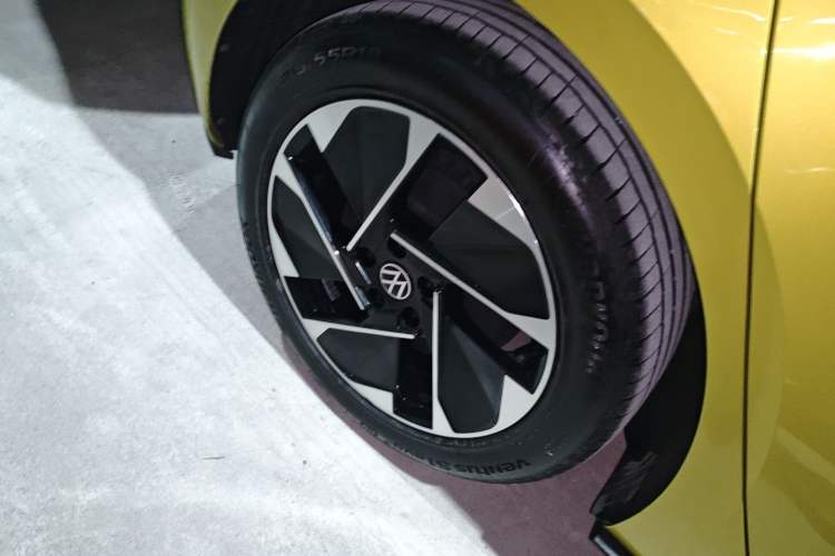 Used Volkswagen ID.3 2023 Pure Smart Edition Right Rear Wheel Hub