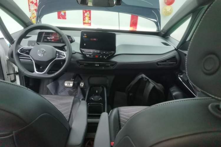 Used Volkswagen ID.3 2024 Outstanding Edition Audio And AC Panel