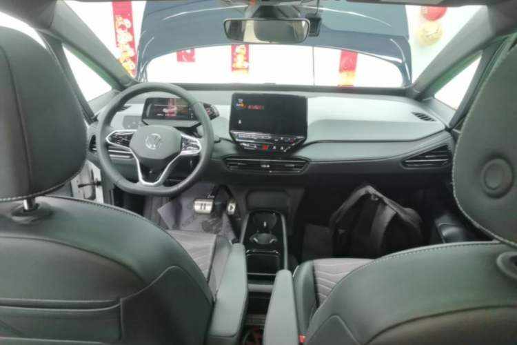 Used Volkswagen ID.3 2024 Outstanding Edition Center Console