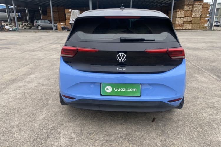 Used Volkswagen ID.3 2024 Outstanding Edition Exterior 4