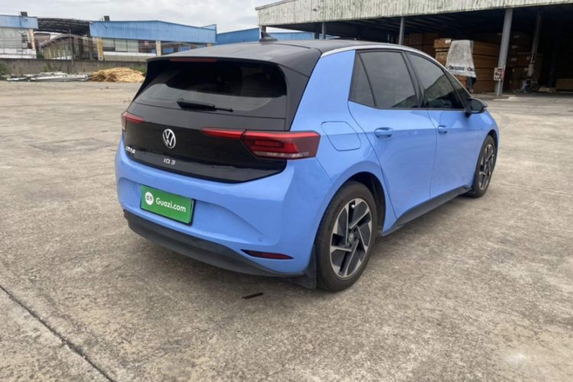 Used Volkswagen ID.3 2024 Outstanding Edition Exterior 5