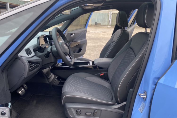 Used Volkswagen ID.3 2024 Outstanding Edition Interior 3