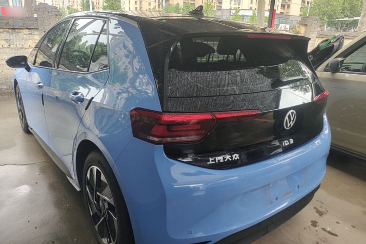 Used Volkswagen ID.3 2024 Outstanding Edition Rear Left 45 Deg