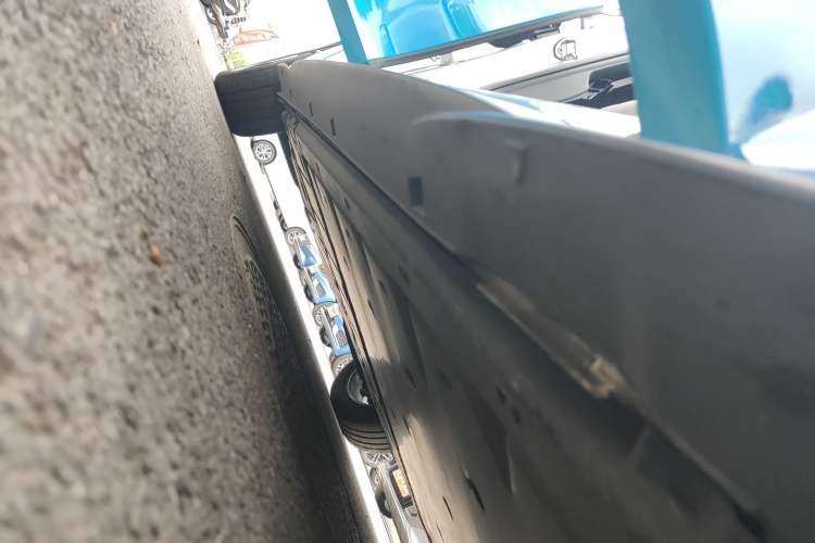 Used Volkswagen ID.3 2024 Outstanding Edition Right Side Sill
