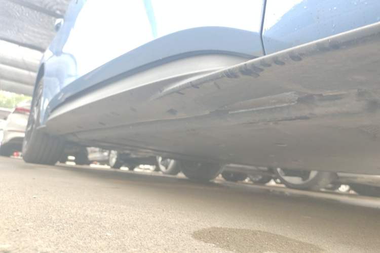Used Volkswagen ID.3 2024 Outstanding Edition Right Side Sill