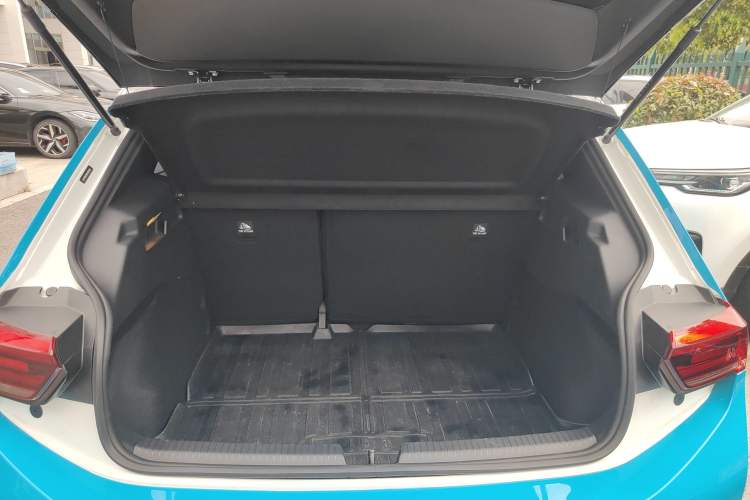 Used Volkswagen ID.3 2024 Outstanding Edition Trunk