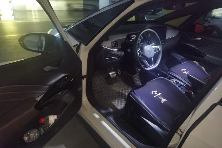Used Volkswagen ID.3 2024 Outstanding Edition Driver Seat