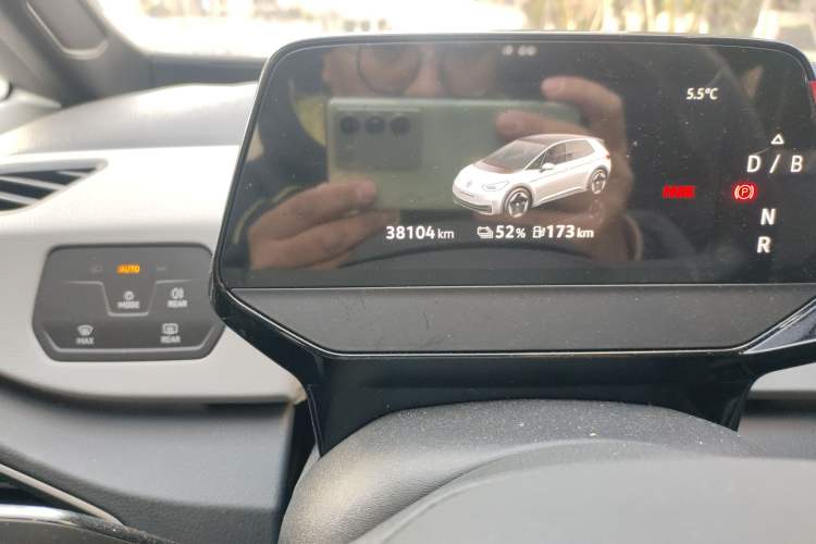 Used Volkswagen ID.3 2024 Outstanding Edition Odometer Close Up