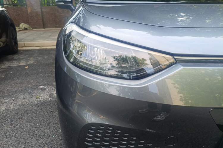 Used Volkswagen ID.3 2024 Outstanding Edition Right Front Headlight