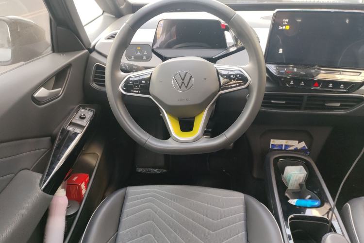 Used Volkswagen ID.3 2024 Outstanding Edition Steering Wheel