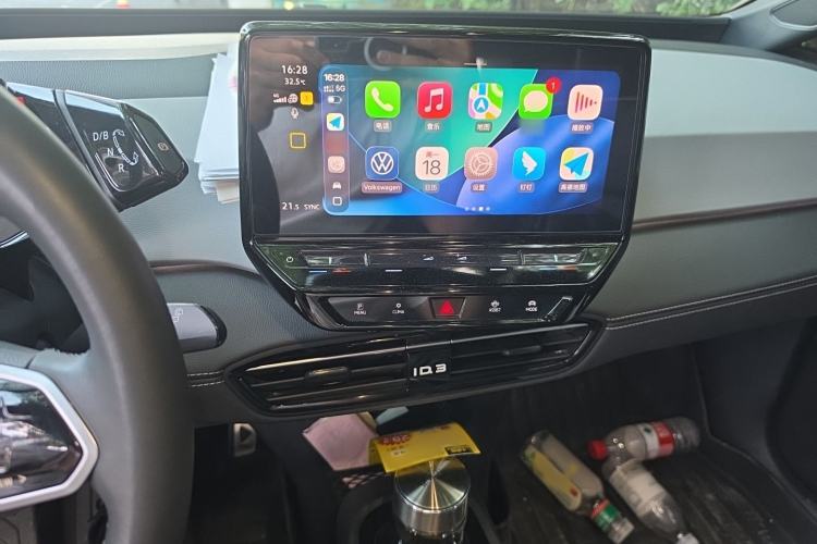 Used Volkswagen ID.3 2024 Outstanding Edition Audio And AC Panel