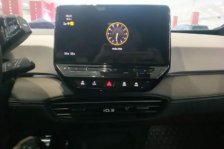 Used Volkswagen ID.3 2024 Outstanding Edition Audio And AC Panel