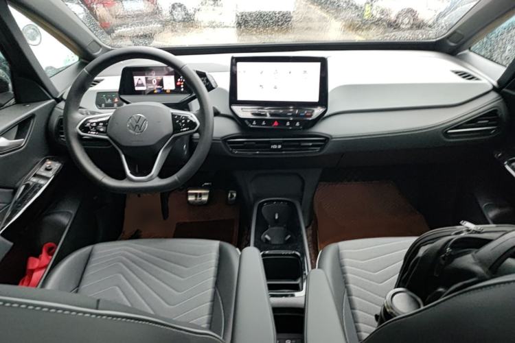 Used Volkswagen ID.3 2024 Outstanding Edition Center Console