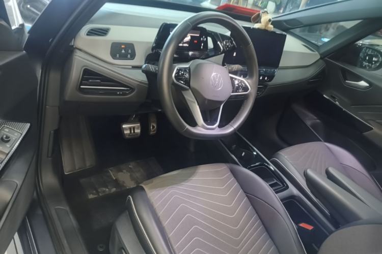 Used Volkswagen ID.3 2024 Outstanding Edition Center Console