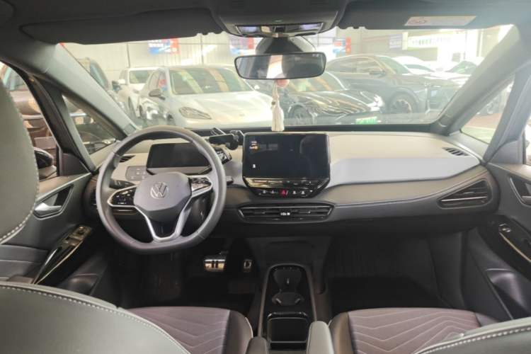 Used Volkswagen ID.3 2024 Outstanding Edition Center Console