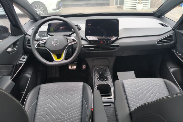 Used Volkswagen ID.3 2024 Outstanding Edition Center Console