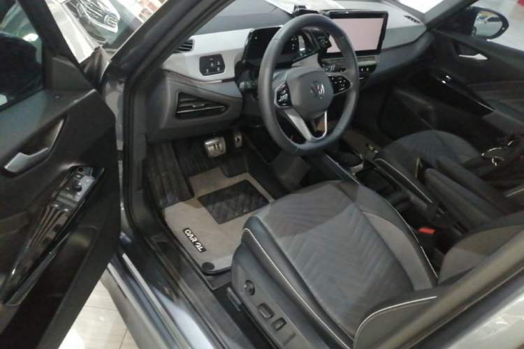 Used Volkswagen ID.3 2024 Pure & Smart Edition Driver Seat
