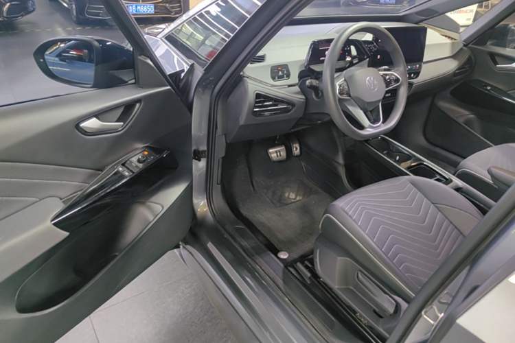 Used Volkswagen ID.3 2024 Pure & Smart Edition Driver Seat