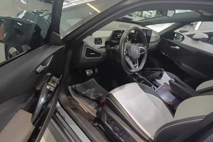 Used Volkswagen ID.3 2024 Outstanding Edition Driver Seat