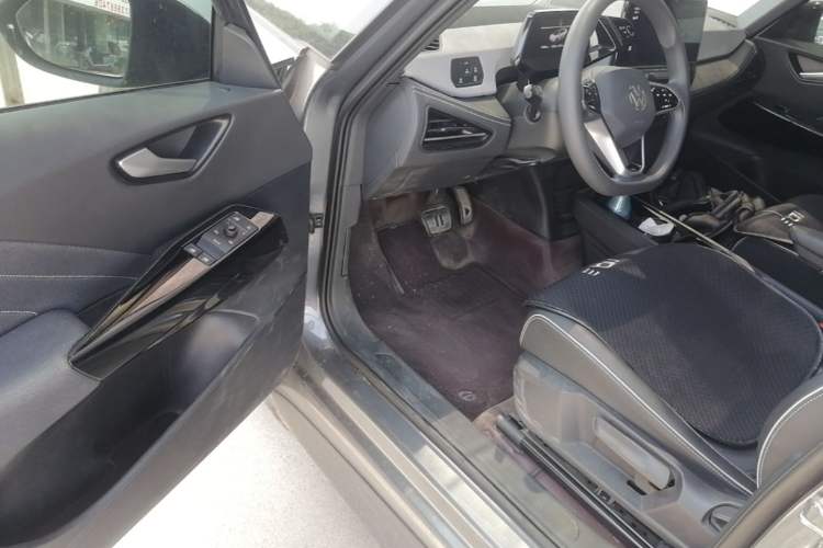 Used Volkswagen ID.3 2024 Pure & Smart Edition Driver Seat