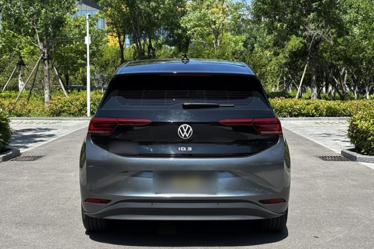 Used Volkswagen ID.3 2024 Outstanding Edition Exterior 1