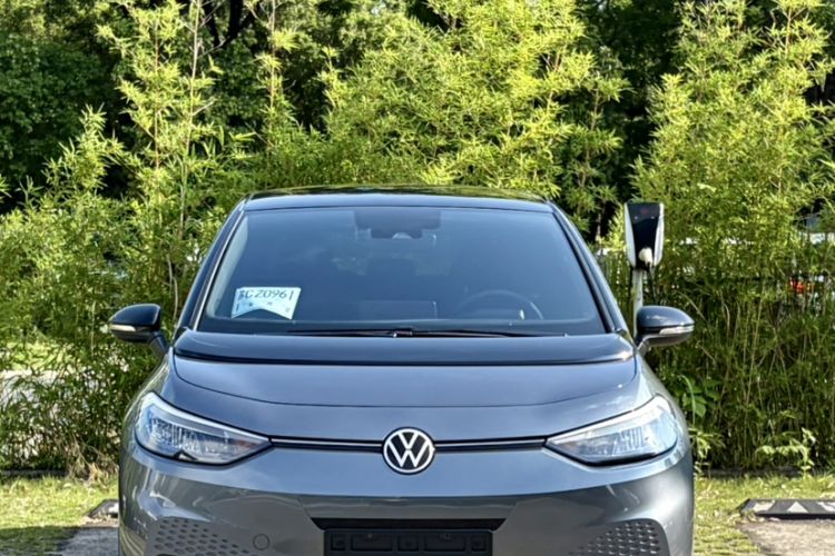 Used Volkswagen ID.3 2024 Outstanding Edition Exterior 4