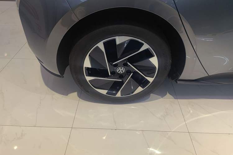 Used Volkswagen ID.3 2024 Pure & Smart Edition Exterior 5