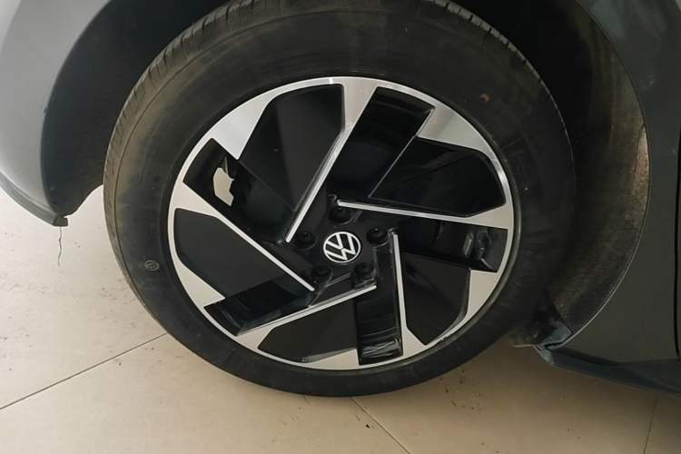 Used Volkswagen ID.3 2024 Pure & Smart Edition Exterior 5
