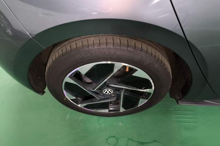 Used Volkswagen ID.3 2024 Pure & Smart Edition Exterior 5