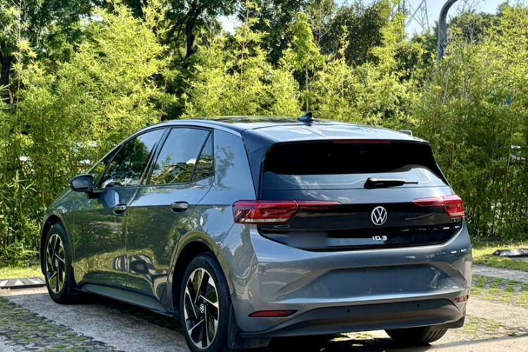 Used Volkswagen ID.3 2024 Outstanding Edition Exterior 7