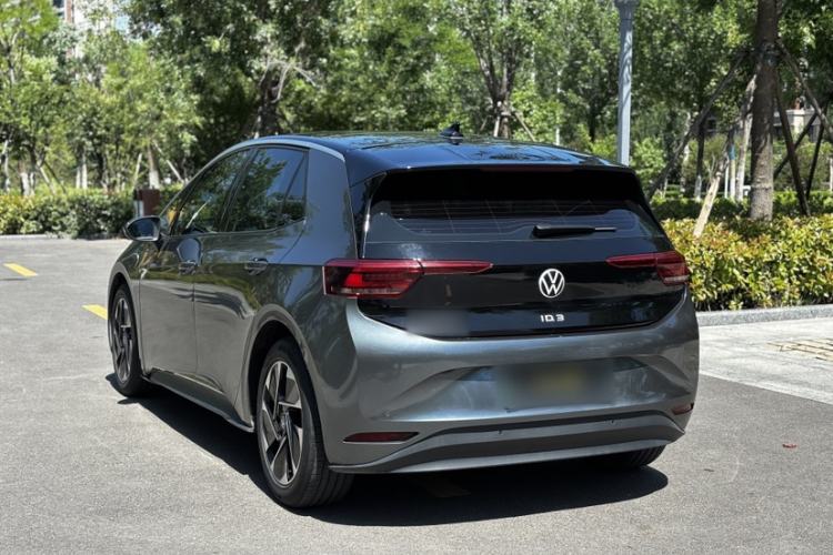 Used Volkswagen ID.3 2024 Outstanding Edition Exterior 8