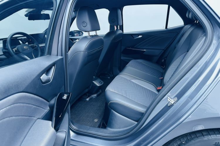 Used Volkswagen ID.3 2024 Pure & Smart Edition Exterior 8