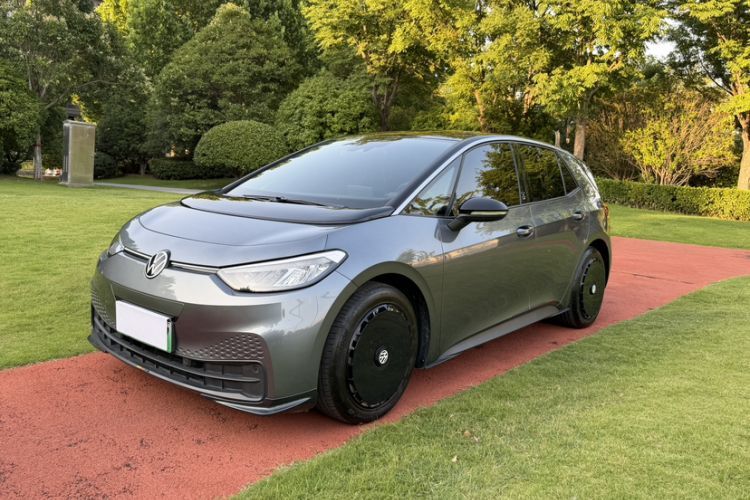 Used Volkswagen ID.3 2024 Outstanding Edition Guazi used car, China used car export, Used car for sale, Used  cars, Cheapest cars for sale