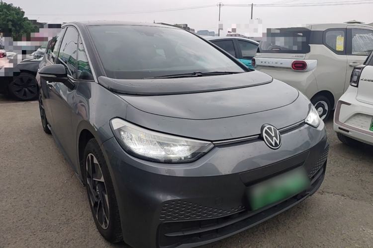 Used Volkswagen ID.3 2024 Pure & Smart Edition Front Right 45 Deg