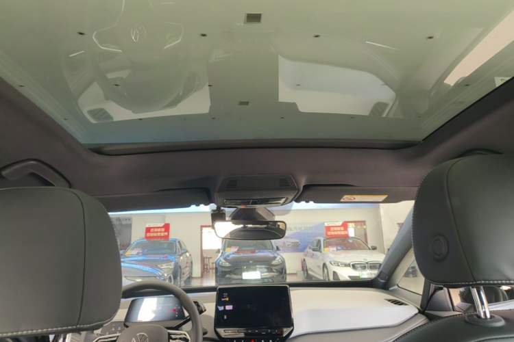 Used Volkswagen ID.3 2024 Outstanding Edition Headliner